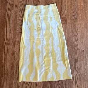 JoosTricot Midi Wrap Skirt Banana/Coconut Swirl Size M NWT
